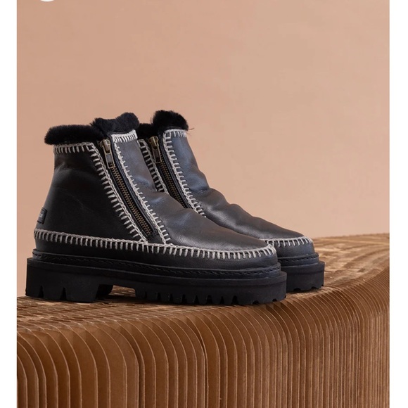 Anthropologie NWT Laidback London Setsu Side Zip Ankle Boot Black Leather warm❤️ - Picture 3 of 14